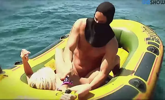 Oceanic Blowjob Ride